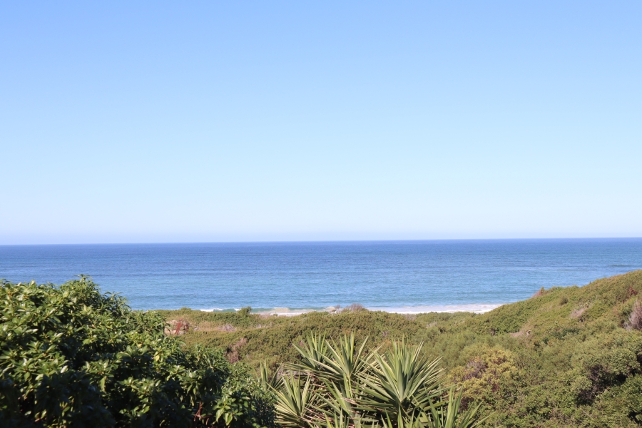 5 Bedroom Property for Sale in Paradise Beach Eastern Cape